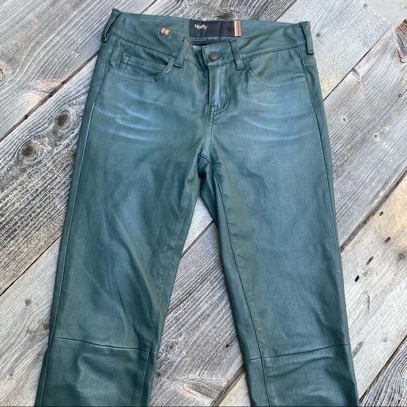 Notify Genuine Leather Skinny Pants Made in Italy Emerald Green - Picture 6 of 11
